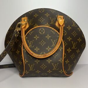 Louis Vuitton Monogram Ellipse PM